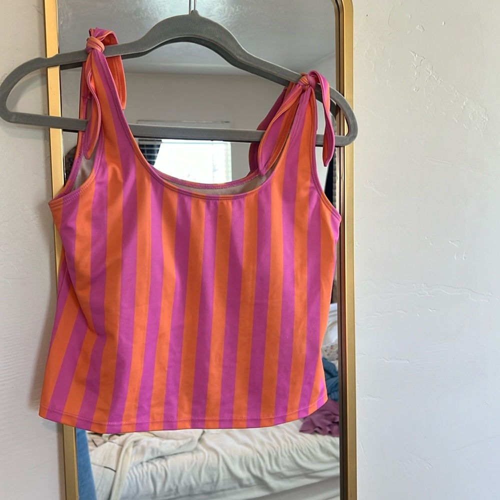 Kortni Jeane Dunkin tied up top—pink/orange/purple